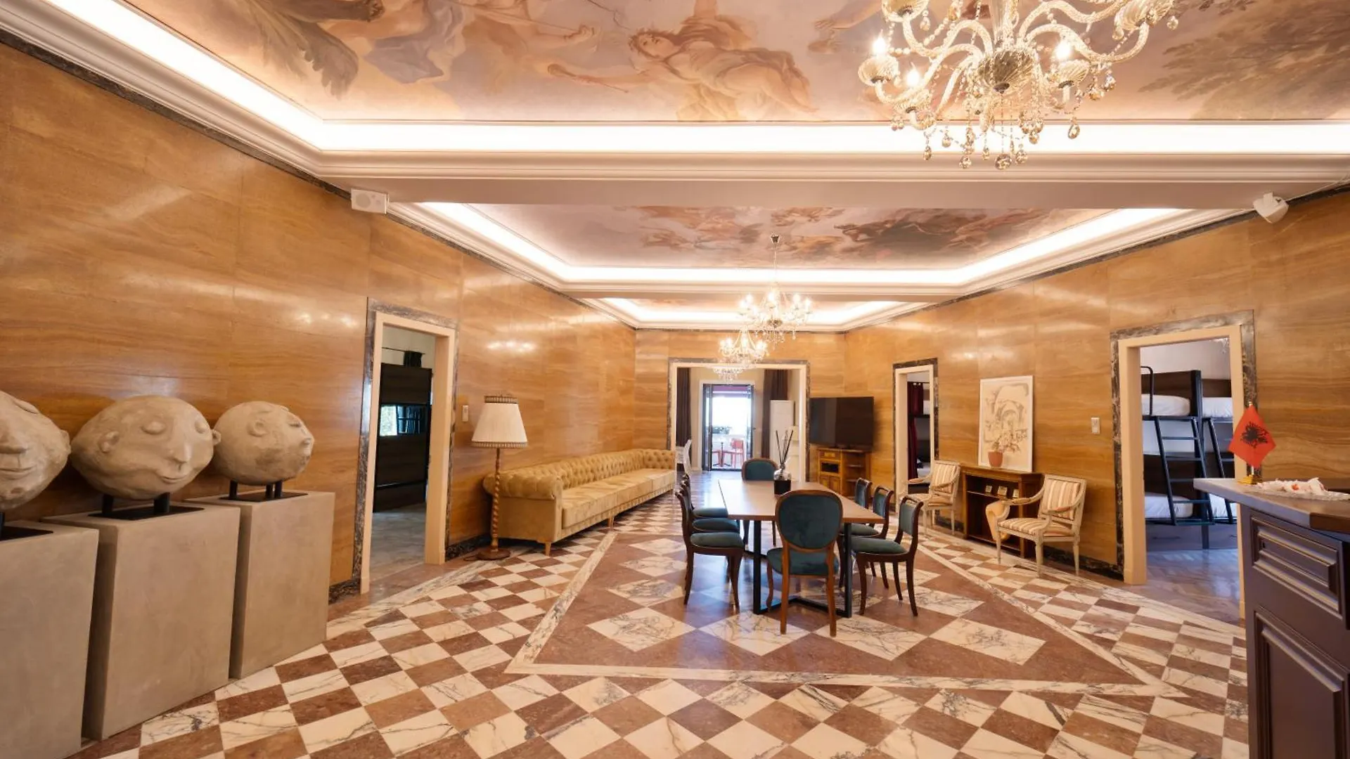 2115 Boutique Hostel Durrës 알바니아
