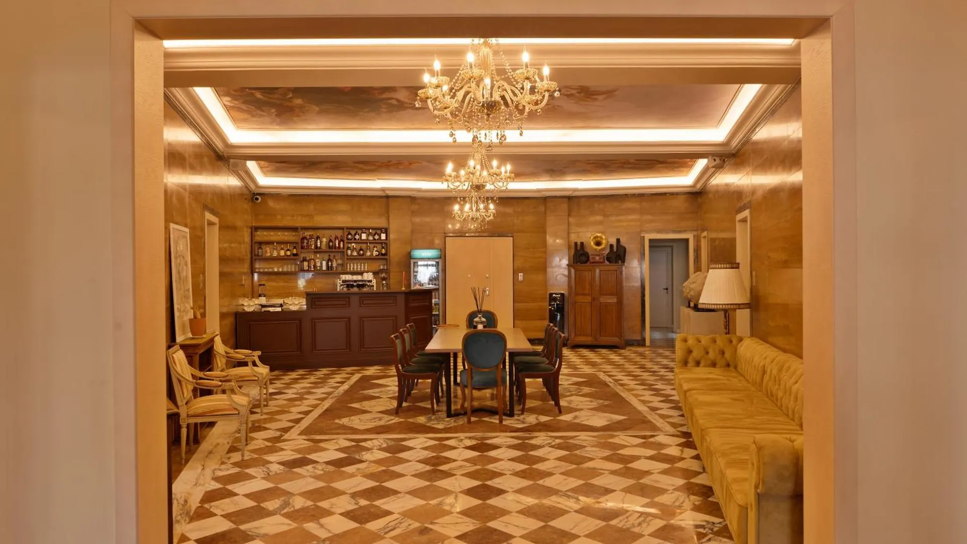 2115 Boutique Hostel Durrës