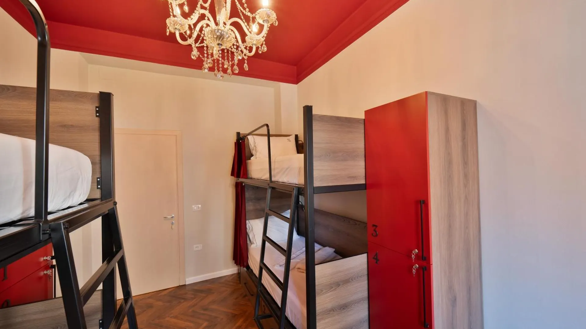 2115 Boutique Hostel Durrës