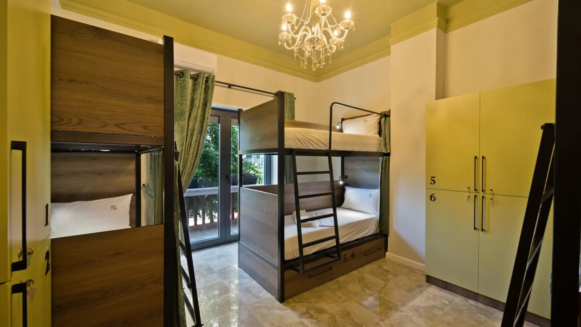 2115 Boutique Hostel Durrës